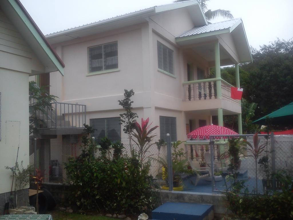 Malau Lodge Nuku'alofa Extérieur photo