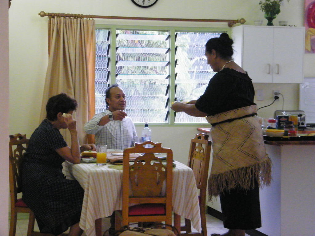 Malau Lodge Nuku'alofa Extérieur photo