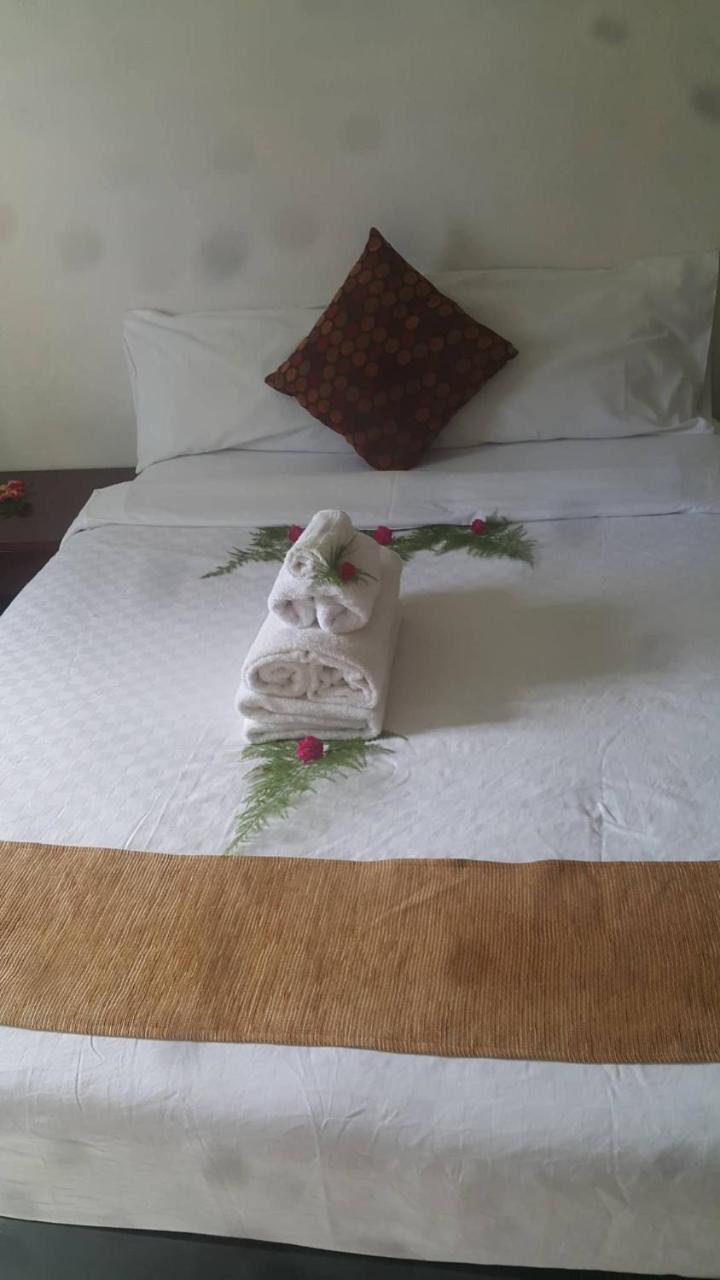 Malau Lodge Nuku'alofa Extérieur photo