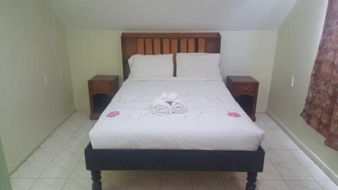 Malau Lodge Nuku'alofa Extérieur photo