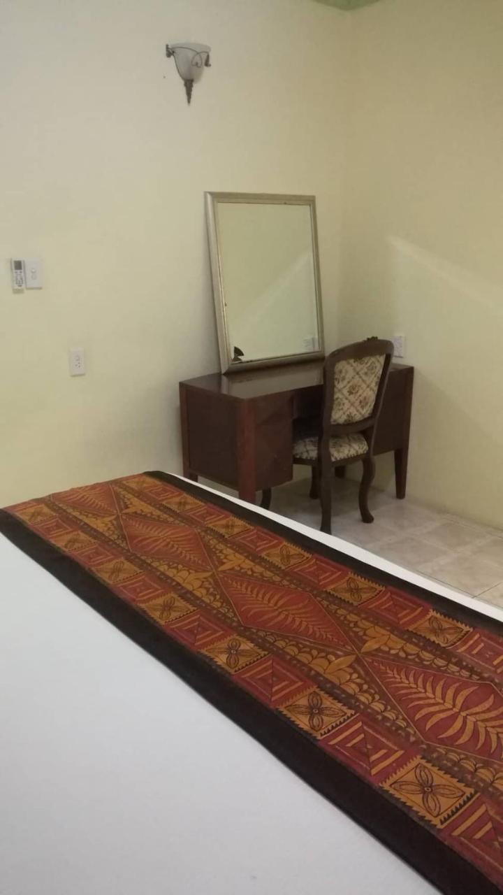 Malau Lodge Nuku'alofa Extérieur photo