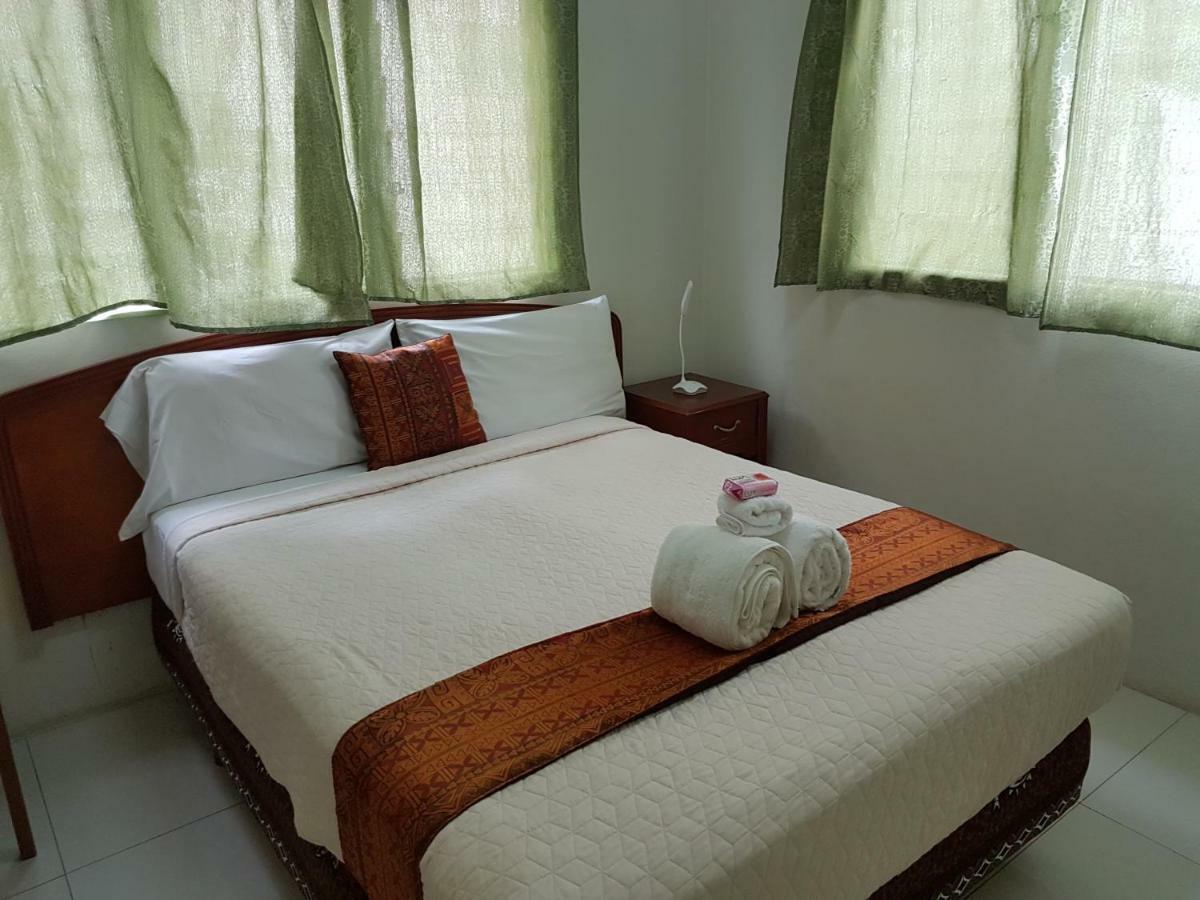 Malau Lodge Nuku'alofa Extérieur photo